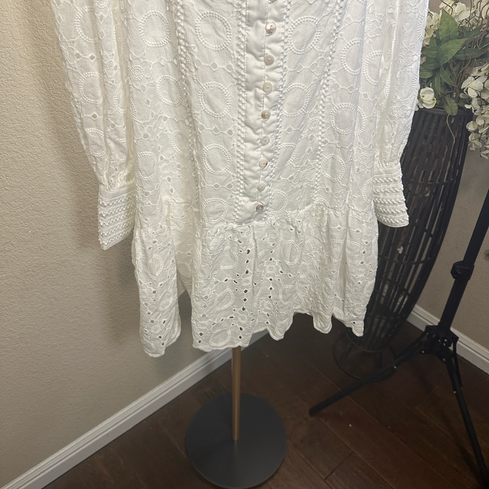 Elegant White Lace mini Dress Size Large box 1 - Picture 15 of 16